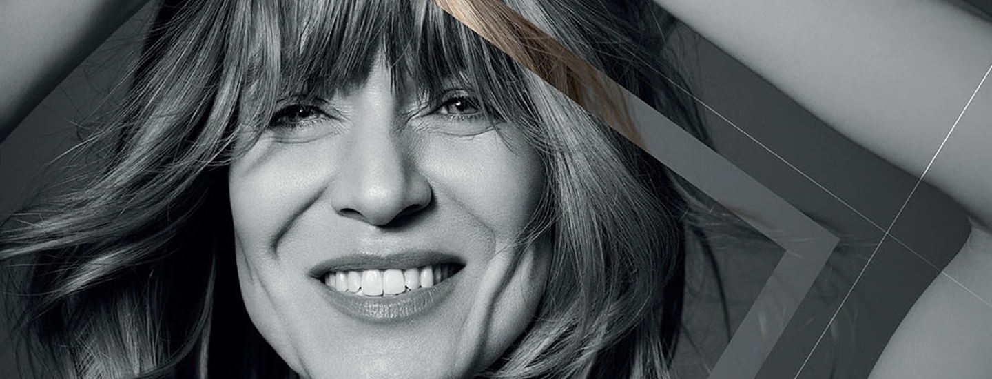 Bandeau Véronique Dicaire spectacle showgirl tour tournée concert imitations zénith de strasbourg europe