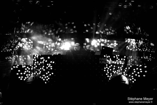 Zénith de Strasbourg Europe photo photographie image intérieur salle concert electro noir et blanc Paul Kalkbrenner stéphane meyer